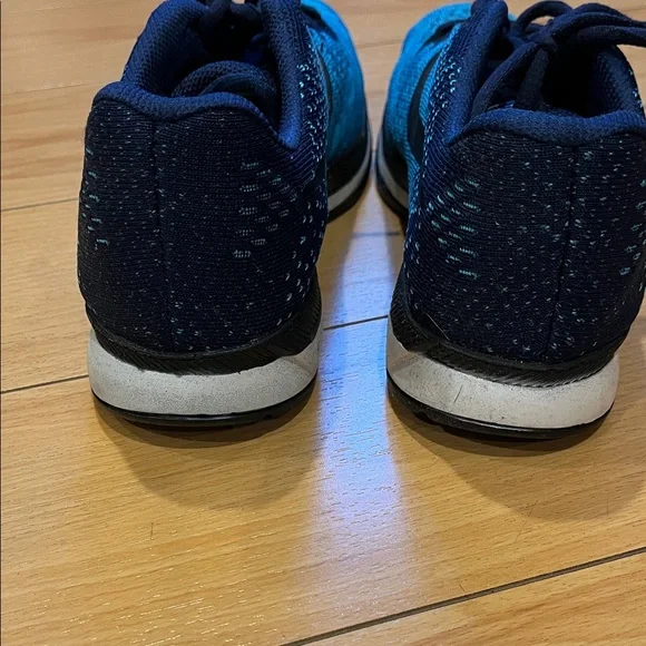 Nike Women's Teal and Black Running Shoes - Picture 3 of 7